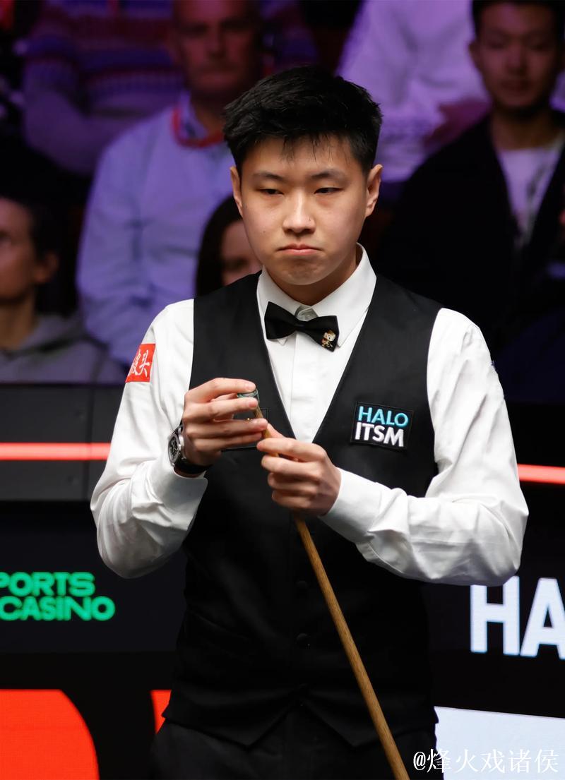 赵心童惜败马奎尔 止步斯诺克武汉公开赛32强 赵心童惜败马奎尔 止步斯诺克武汉公开赛32强